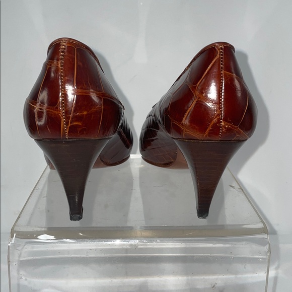 MARIO VALENTINO ITALIAN GENUINE CROCODILE PUMPS FTL-03-132 - Picture 5 of 11